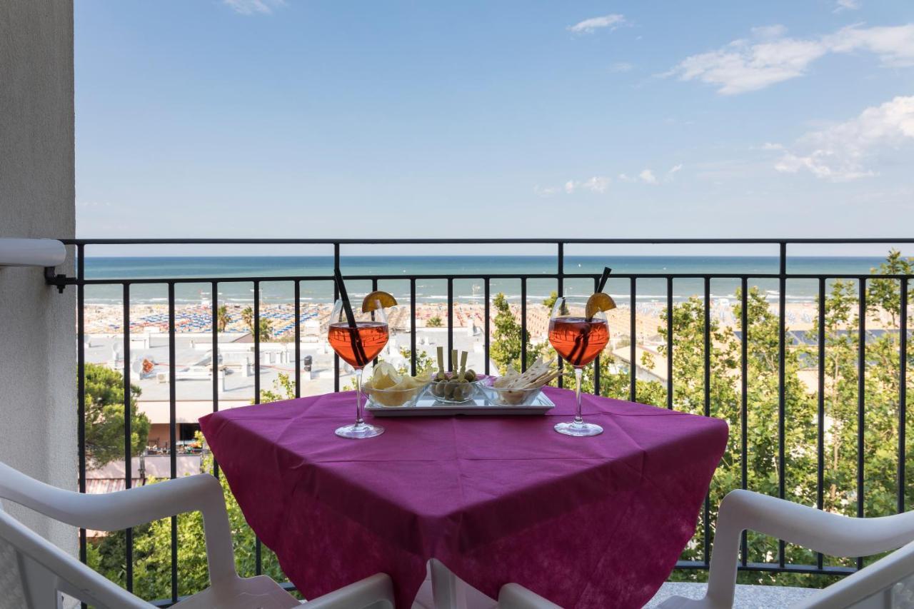 Residence Hotel Angeli Ρίμινι Εξωτερικό φωτογραφία