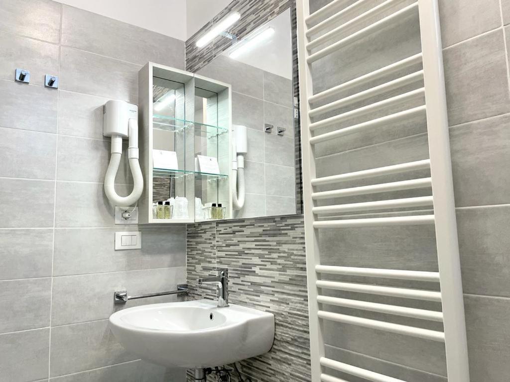 Residence Hotel Angeli Ρίμινι Εξωτερικό φωτογραφία