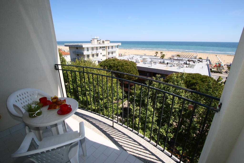 Residence Hotel Angeli Ρίμινι Εξωτερικό φωτογραφία