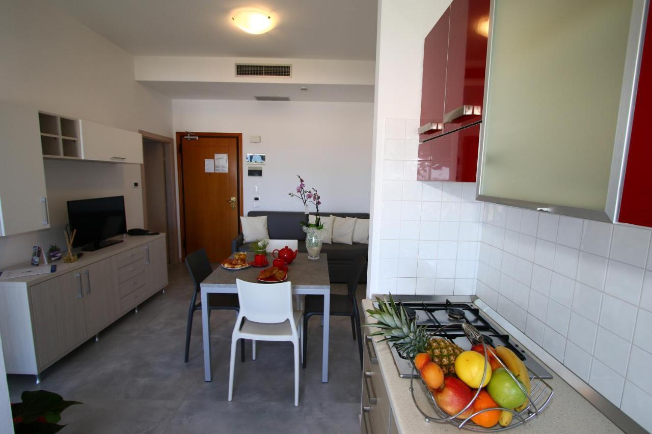 Residence Hotel Angeli Ρίμινι Εξωτερικό φωτογραφία